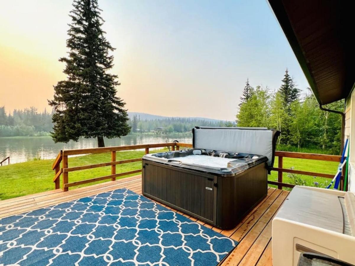 Life Is Better On The River Fairbanks Exterior photo